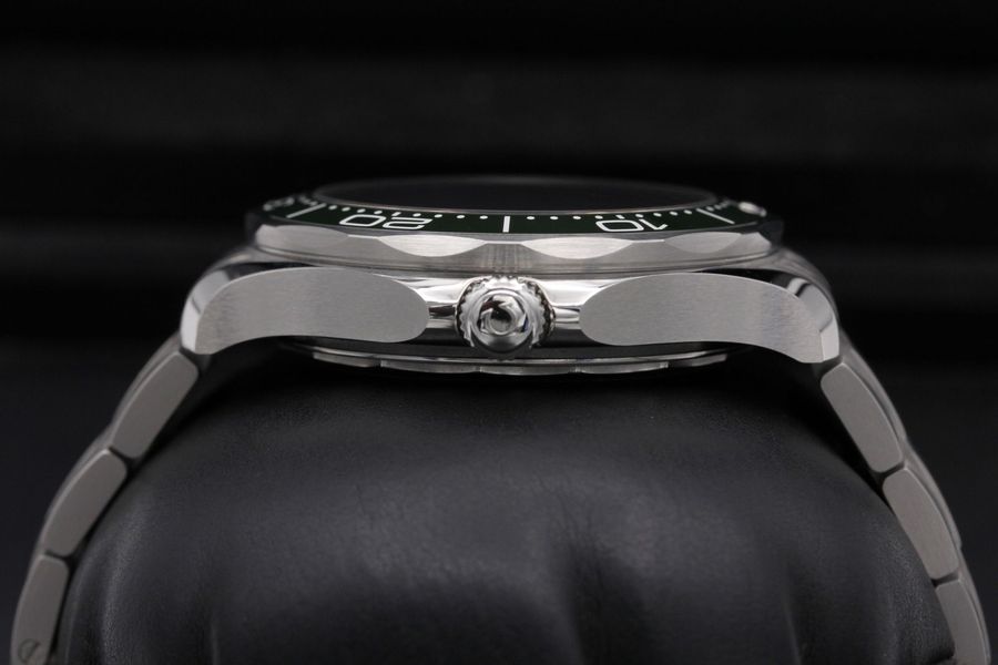 Omega Seamaster Diver 300m 210.30.42.20.10.001